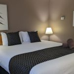 Highland Motor Inn Oberon NSW King Bed 1